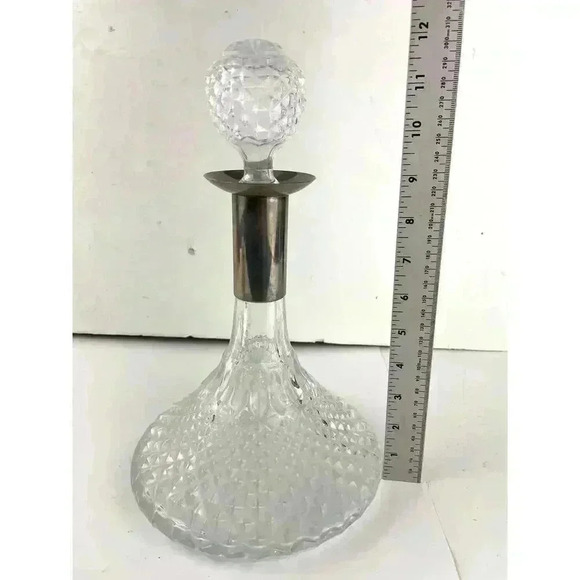 VTG Diamond Cut Glass Whiskey Decanter Silver Plate Collar & Stopper Barware - Picture 2 of 16